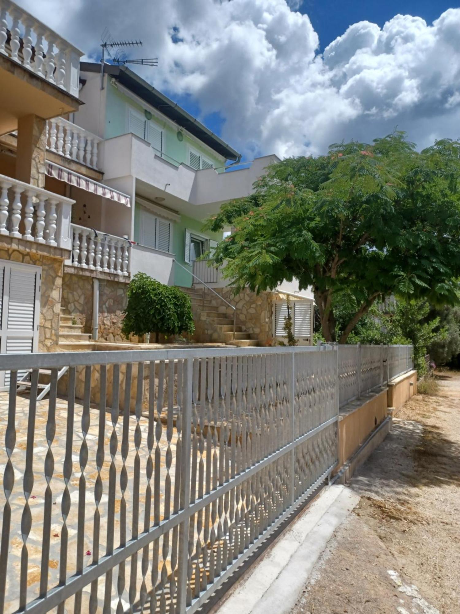 Apartmani Ana - Meka Draga Obrovac Exterior foto