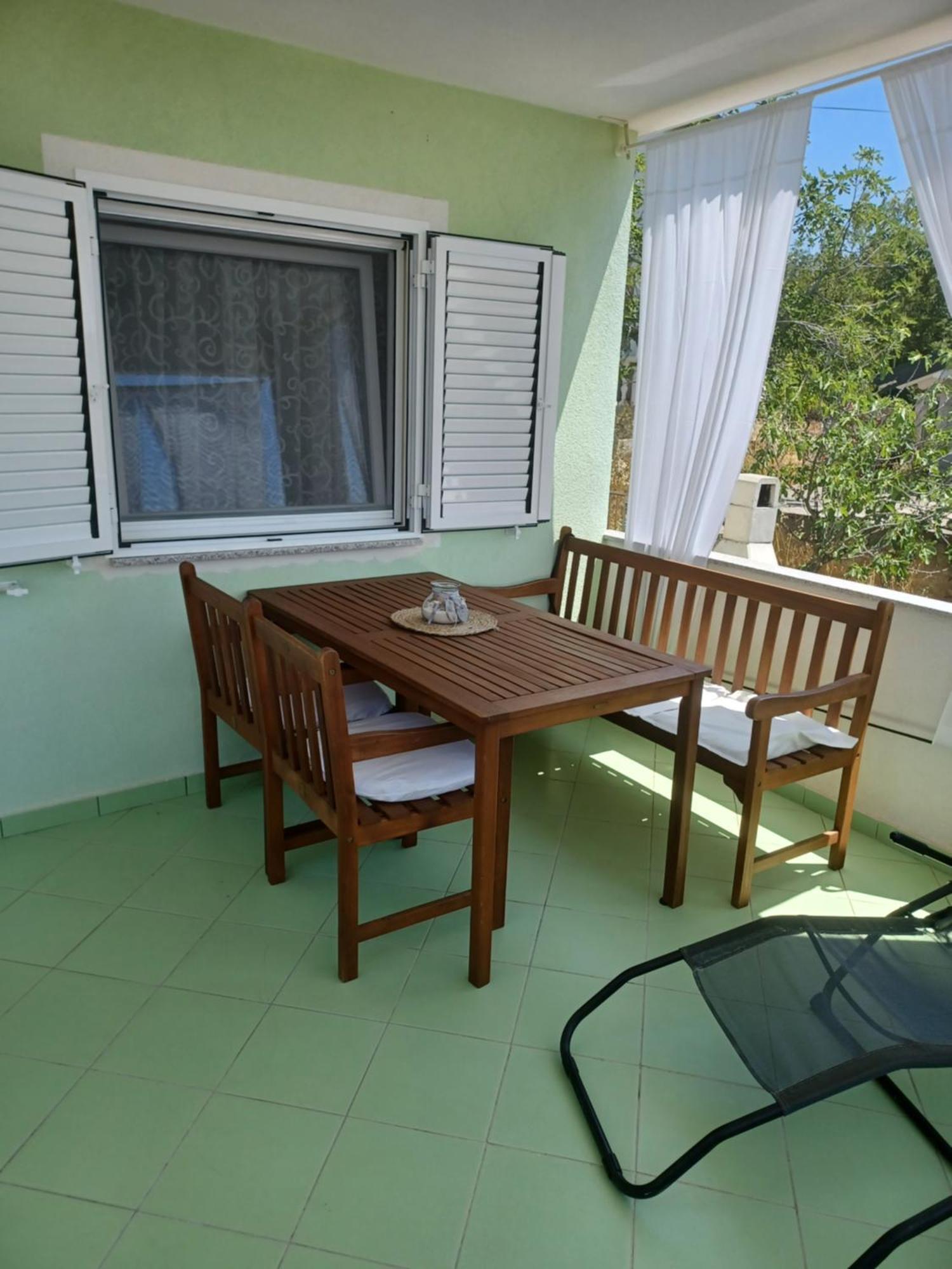 Apartmani Ana - Meka Draga Obrovac Exterior foto